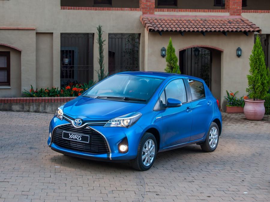 Toyota Yaris Hybrid (ZA) '2014